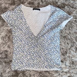 Brandy Melville Gina Floral Top